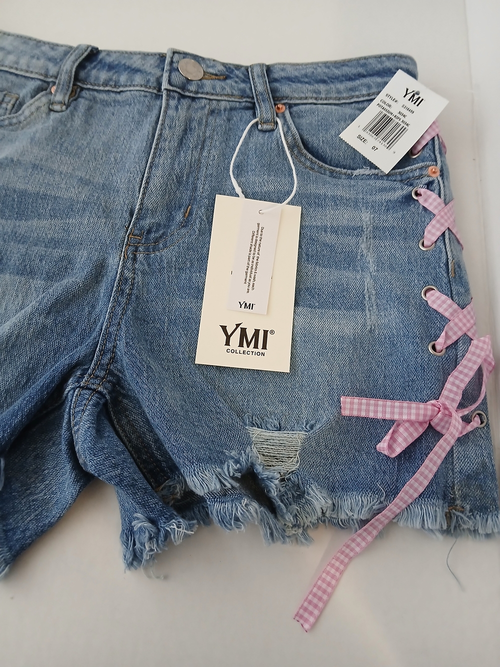YMI Light Blue Denim Shorts with Pink Gingham Lace-Up Size 7/25 $18 - Picture 6 of 10
